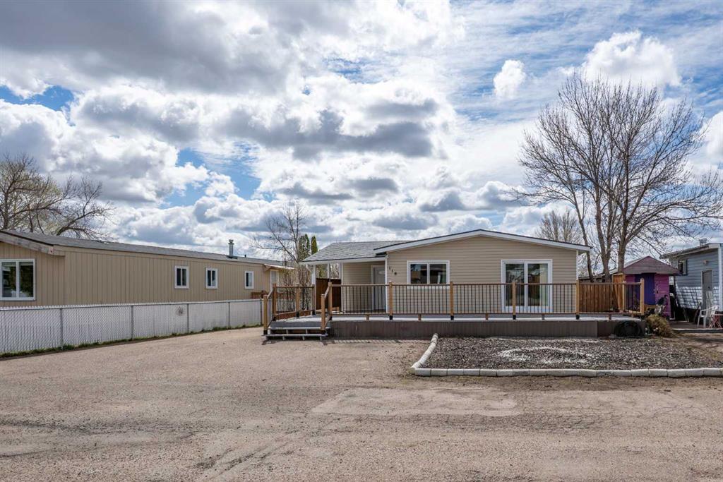Picture of 118 Anson Avenue SW, Medicine Hat Real Estate Listing