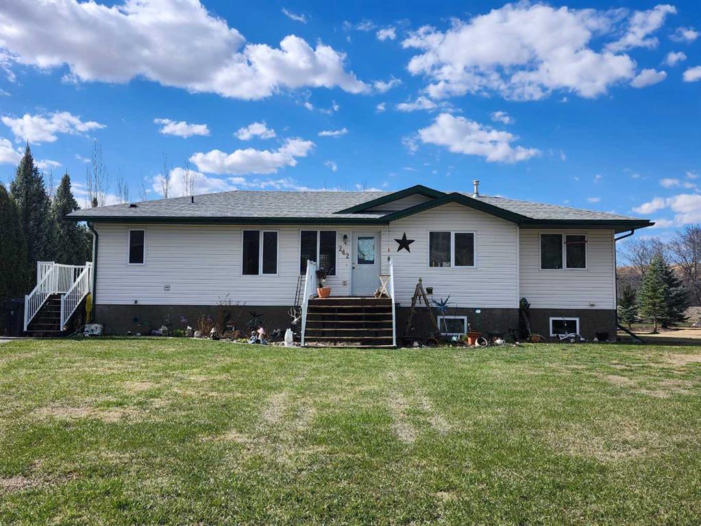 Picture of 242 McNab Close , Drumheller Real Estate Listing