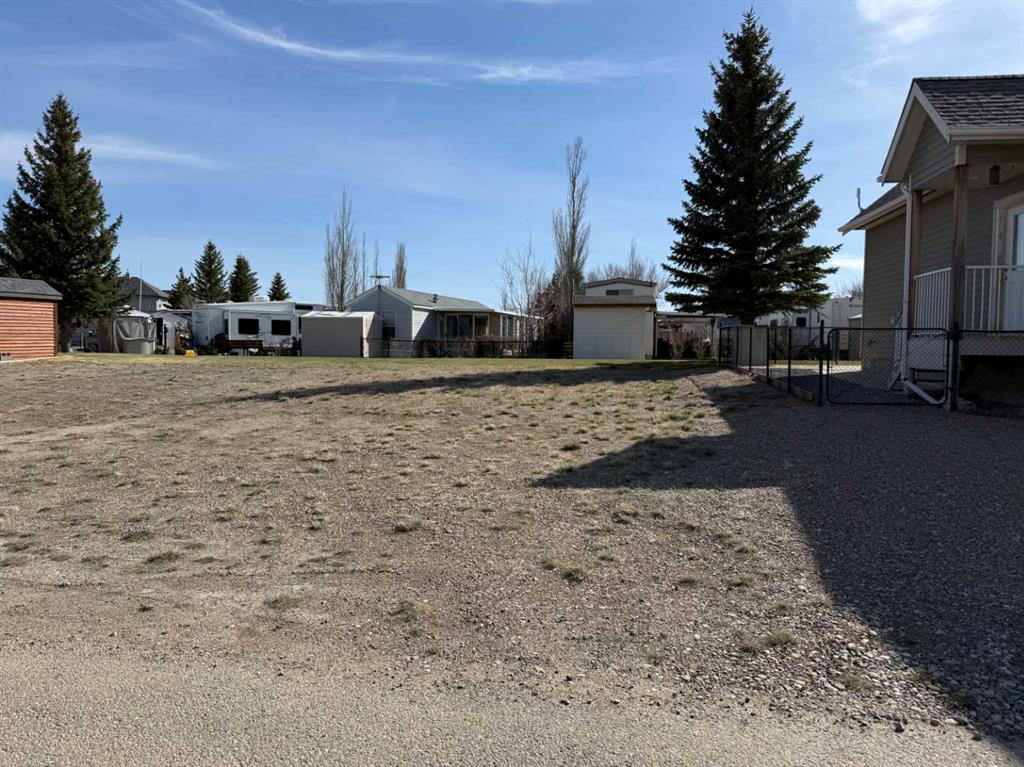 Picture of 71 White Pelican Way , Rural Vulcan County Real Estate Listing