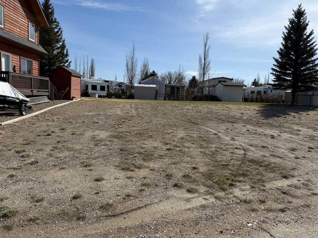 Picture of 75 White Pelican Way , Rural Vulcan County Real Estate Listing