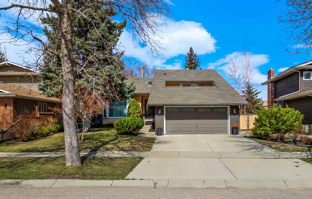 Picture of 91 Sun Valley Drive SE, Calgary Real Estate Listing