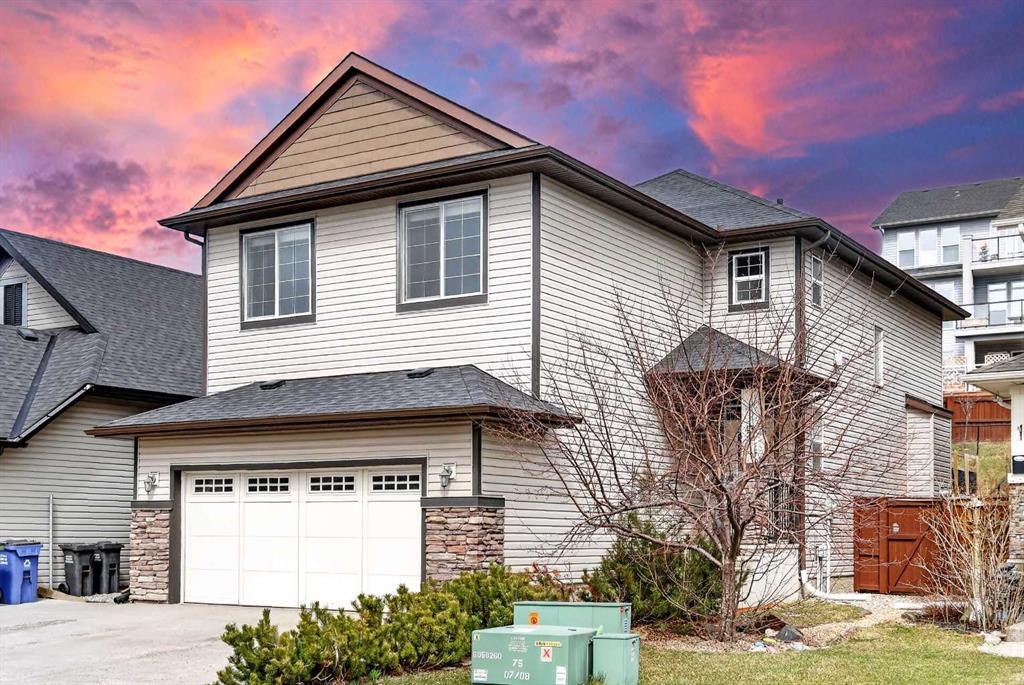 Picture of 43 Heritage Hill , Cochrane Real Estate Listing