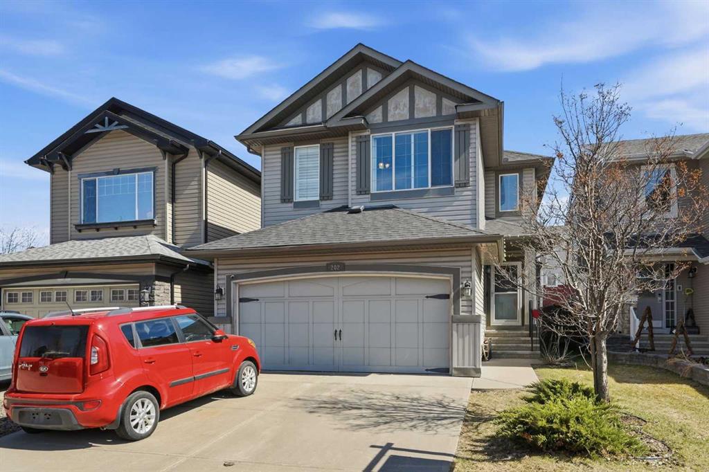 Picture of 202 New Brighton Manor SE, Calgary Real Estate Listing