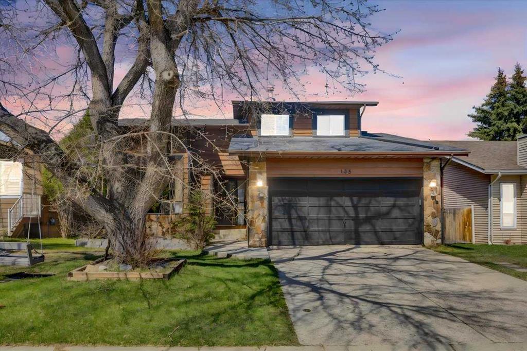 Picture of 133 Woodburn Crescent , Okotoks Real Estate Listing