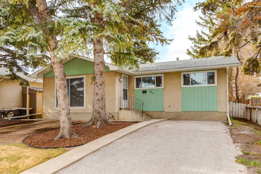 Picture of 840 Raynard Crescent SE, Calgary Real Estate Listing