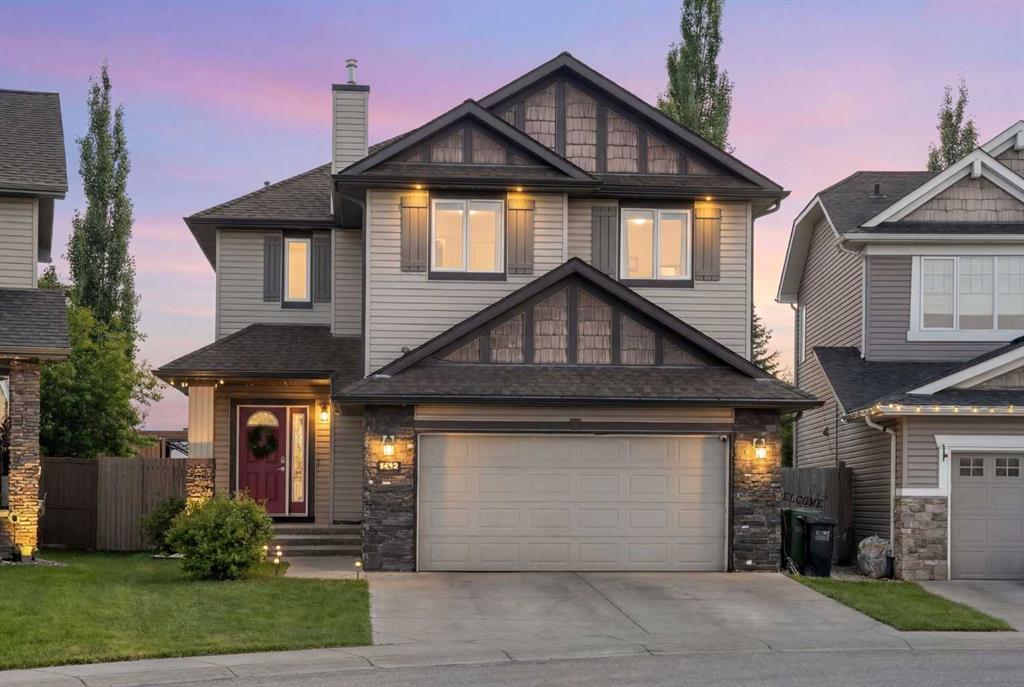 Picture of 142 Coopers Bay SW, Airdrie Real Estate Listing
