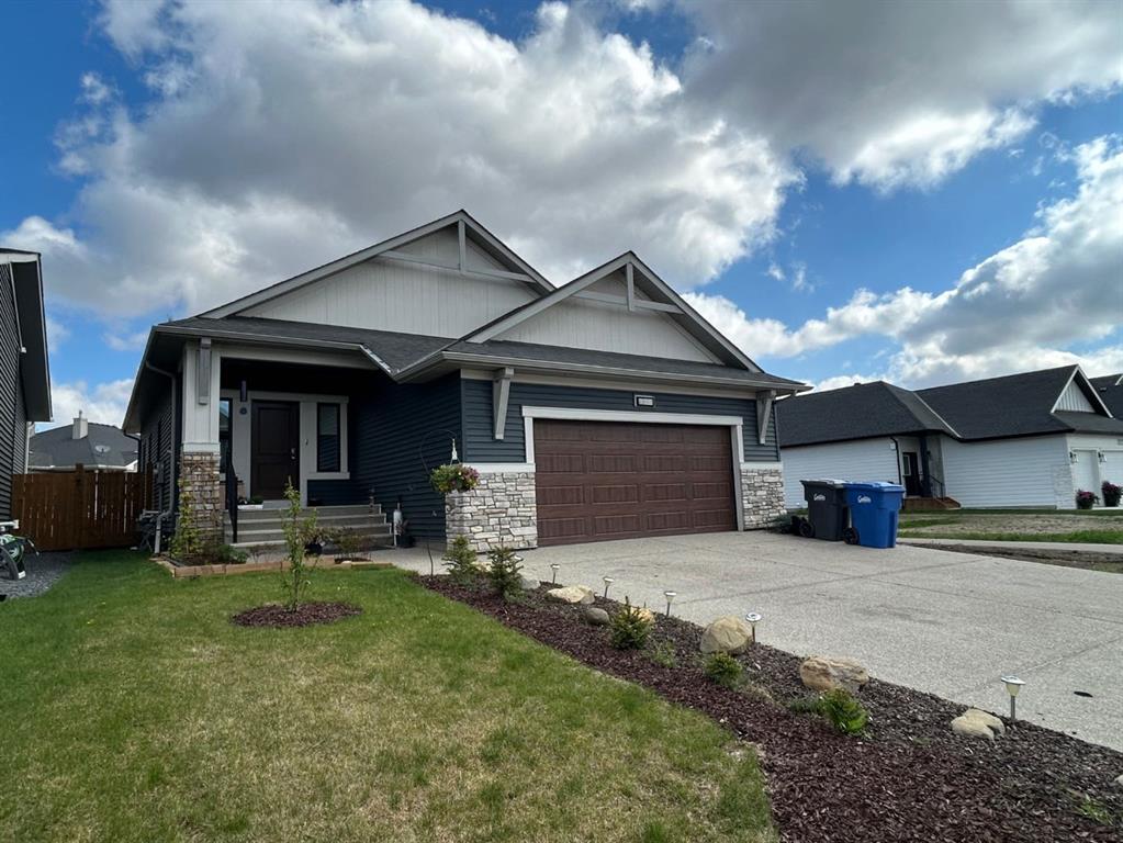 Picture of 800 Mandalay Link , Carstairs Real Estate Listing