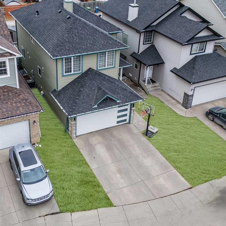 Picture of 31 Saddleback Way NE, Calgary Real Estate Listing