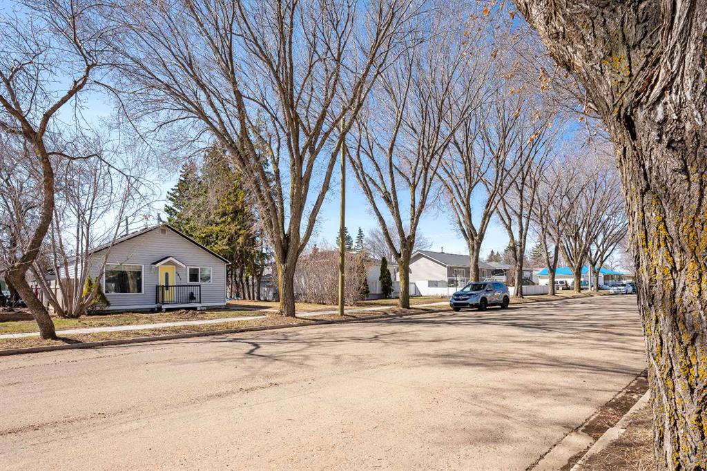 Picture of 4811 40 Street , Lloydminster Real Estate Listing