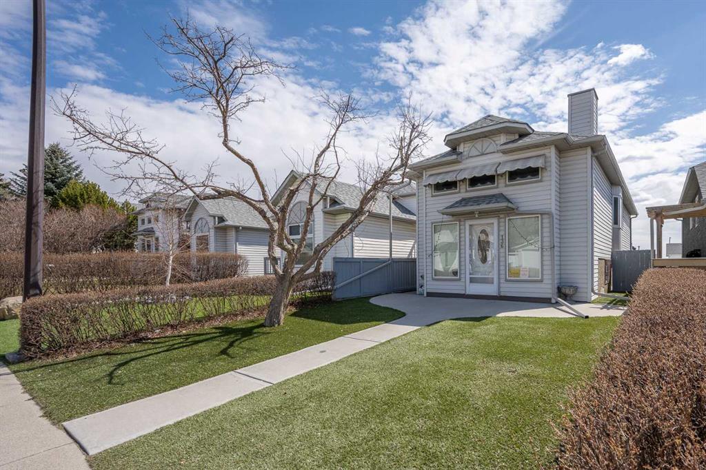 Picture of 136 Hunterhorn Drive NE, Calgary Real Estate Listing