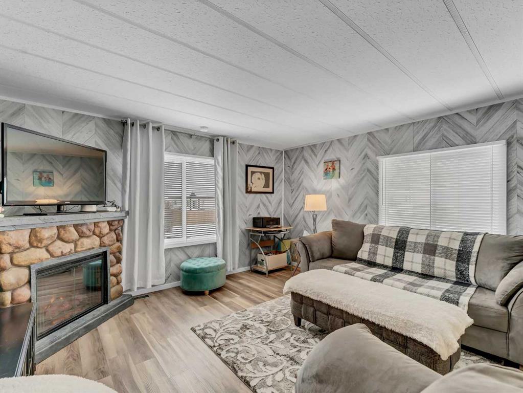 Picture of 133, 4000 13 Avenue SE, Medicine Hat Real Estate Listing