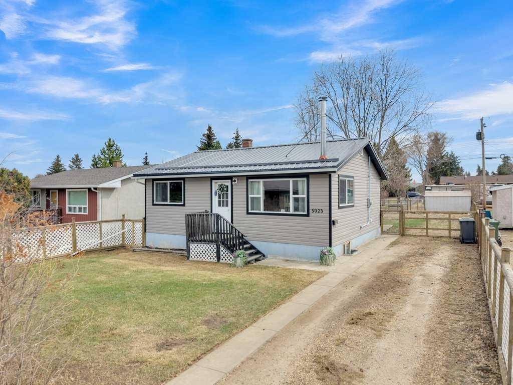 Picture of 5023 56 Avenue , Rimbey Real Estate Listing