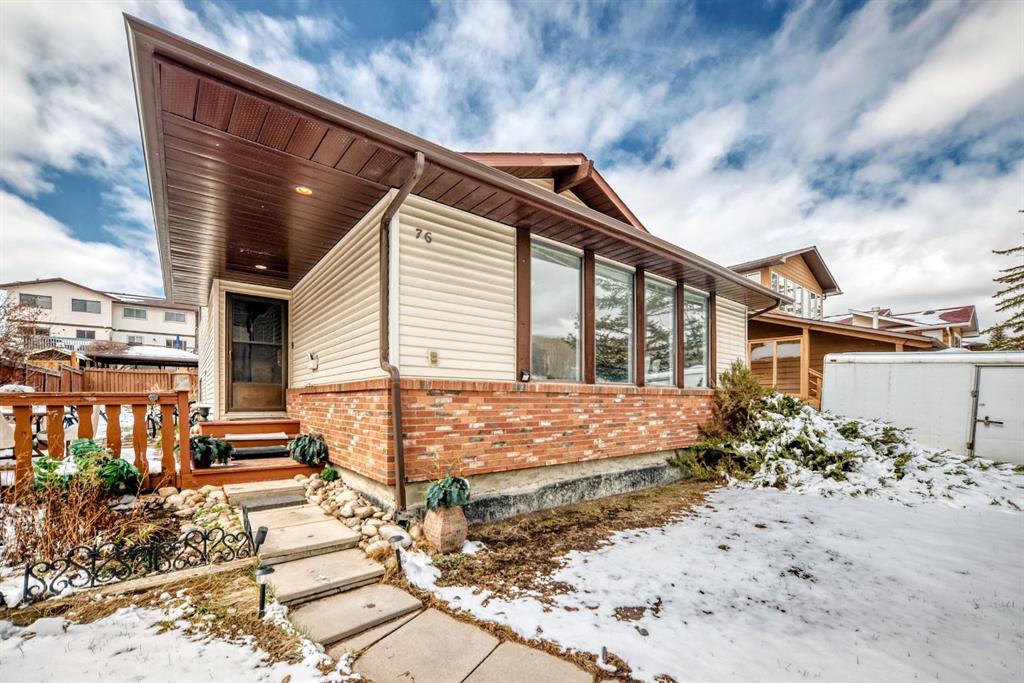 Picture of 76 Edgewood Drive NW, Calgary Real Estate Listing