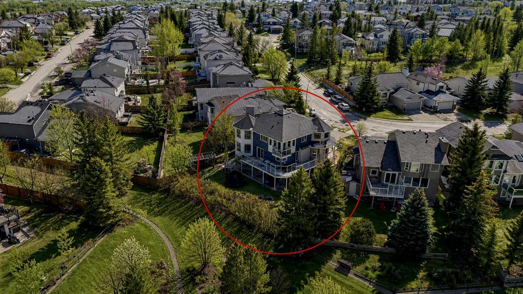 Picture of 131 Edgebrook Circle NW, Calgary Real Estate Listing