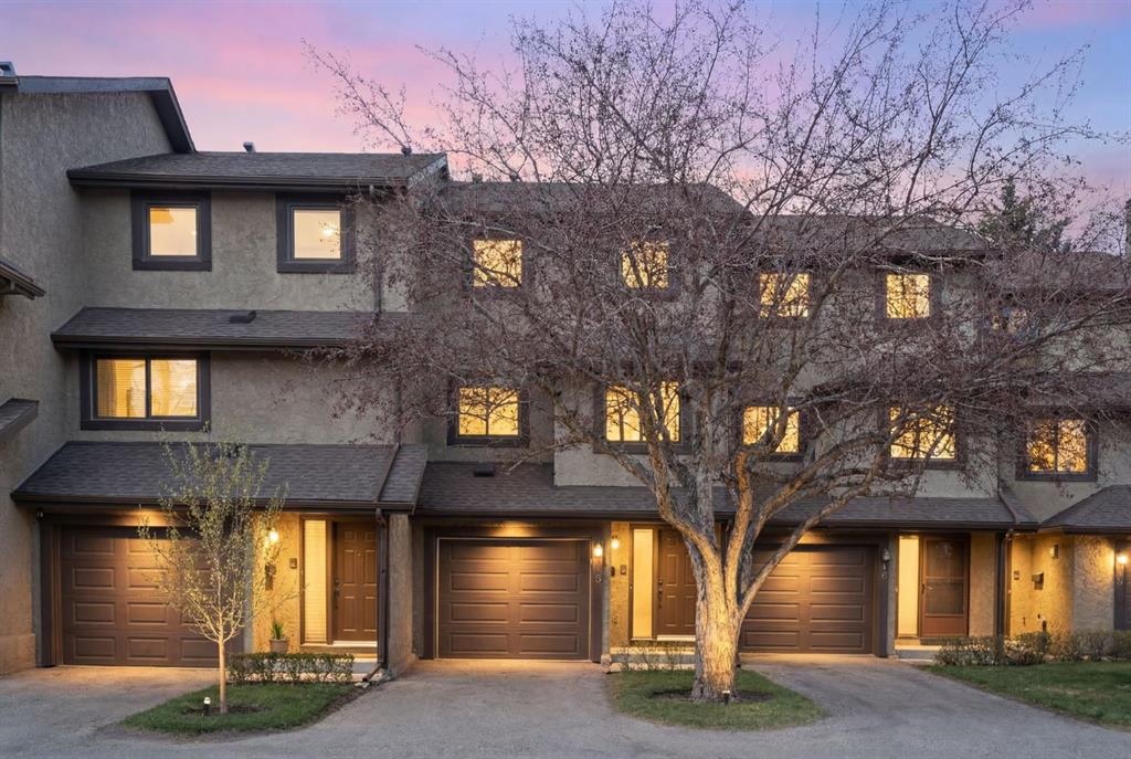 Picture of 18 Glamis Gardens SW, Calgary Real Estate Listing