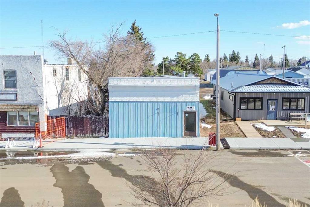 Picture of 5015 Main Street , Donalda Real Estate Listing