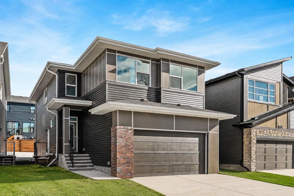 Picture of 506 Lucas Way NW, Calgary Real Estate Listing