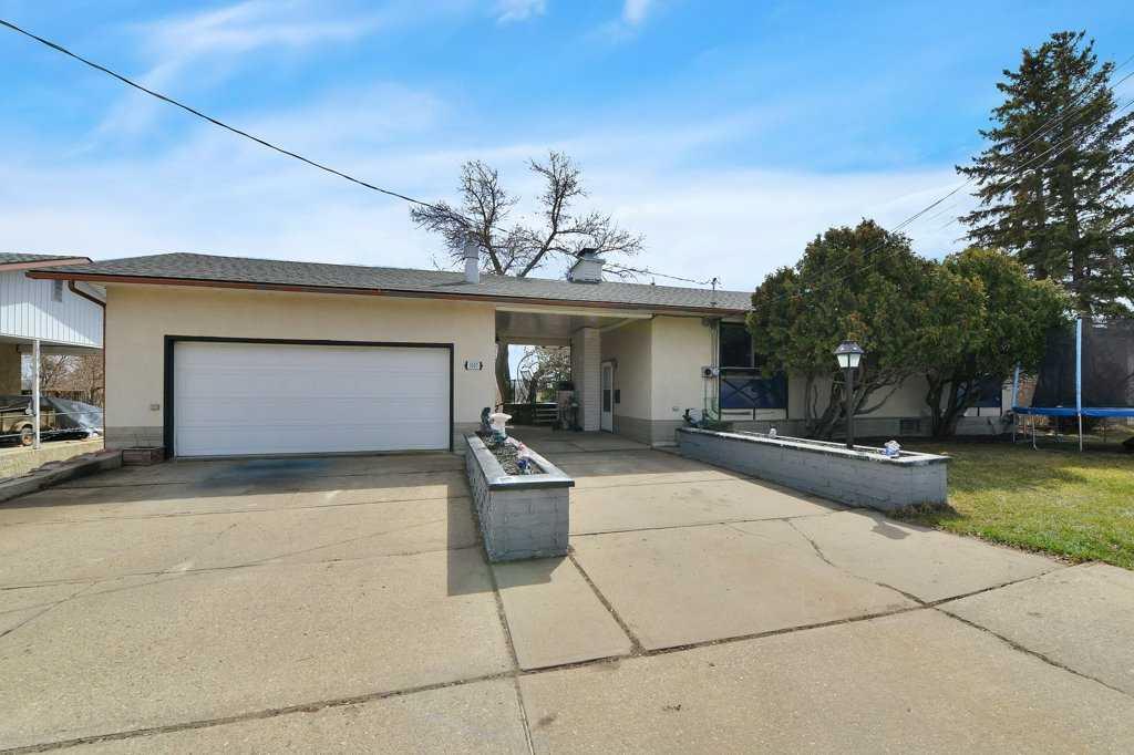 Picture of 5007 Shull Street , Blackfalds Real Estate Listing