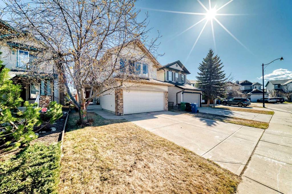 Picture of 84 Cougarstone Square SW, Calgary Real Estate Listing