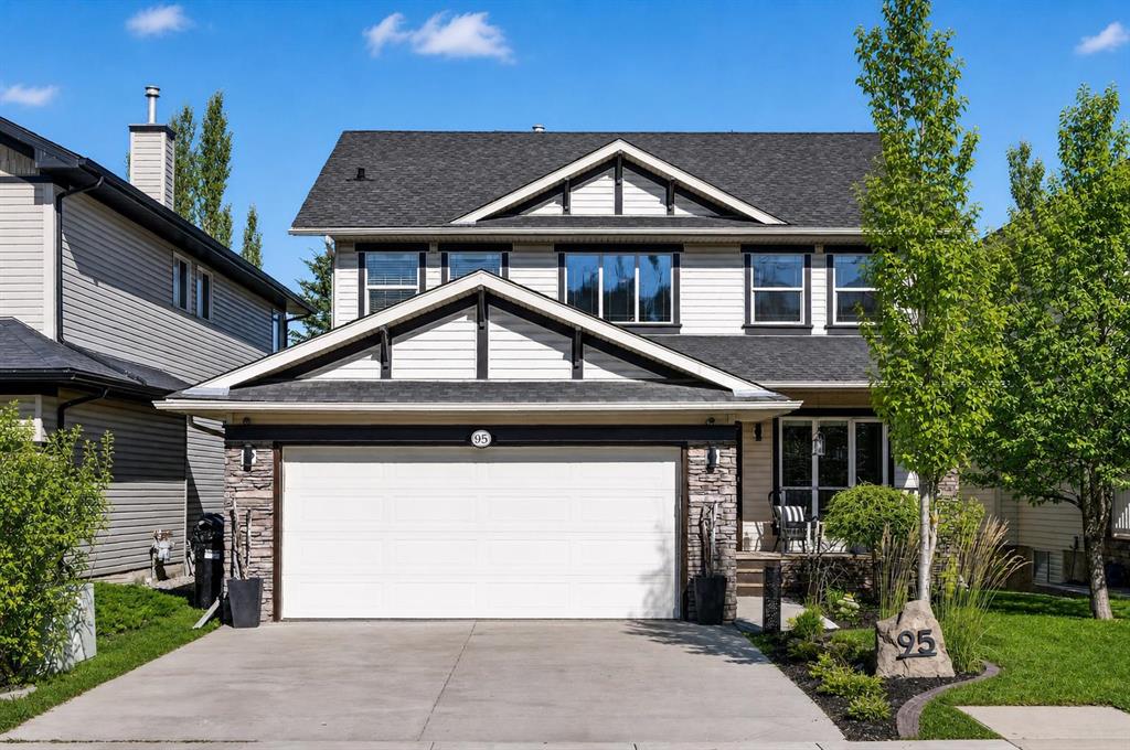 Picture of 95 Crestmont Drive SW, Calgary Real Estate Listing