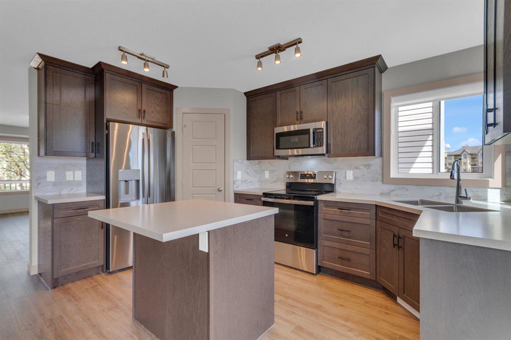Picture of 19 Bridleglen Road SW, Calgary Real Estate Listing