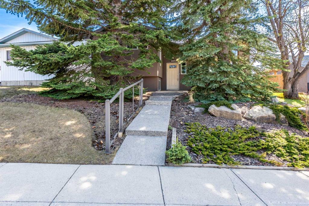 Picture of 16 Rundleson Way NE, Calgary Real Estate Listing