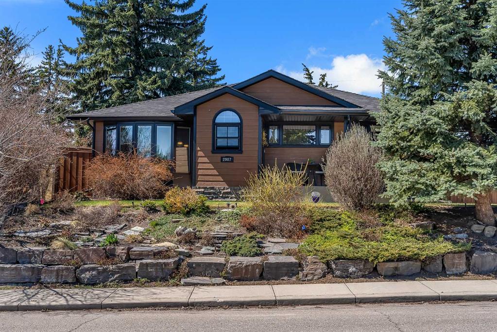 Picture of 2007 Glenwood Drive SW, Calgary Real Estate Listing