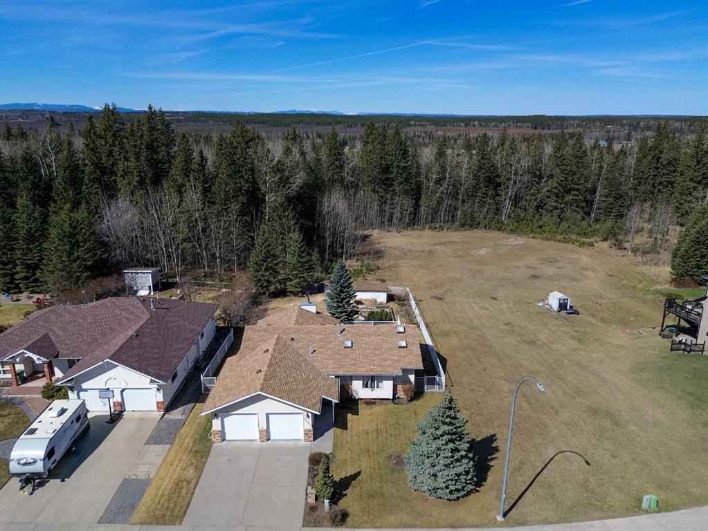 Picture of 7006 61 Street , Rocky Mountain House Real Estate Listing