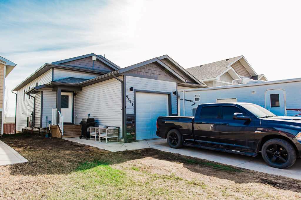 Picture of 9541 113 Avenue , Clairmont Real Estate Listing