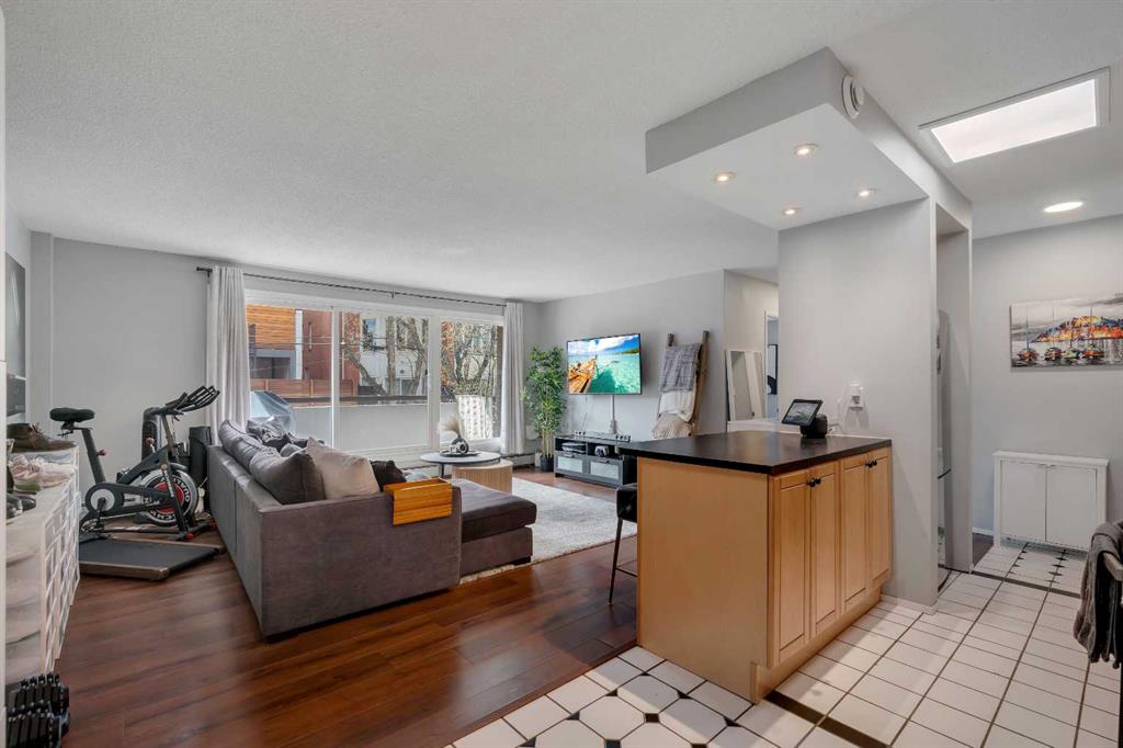 Picture of 307, 903 19 Avenue SW, Calgary Real Estate Listing