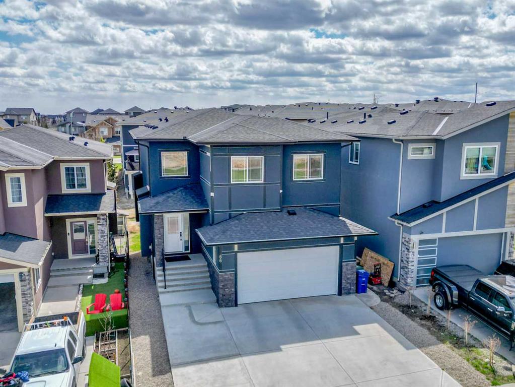 Picture of 66 Baysprings Gardens SW, Airdrie Real Estate Listing