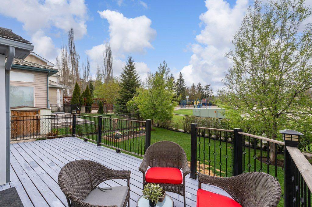Picture of 2 Springbank Crescent SW, Calgary Real Estate Listing