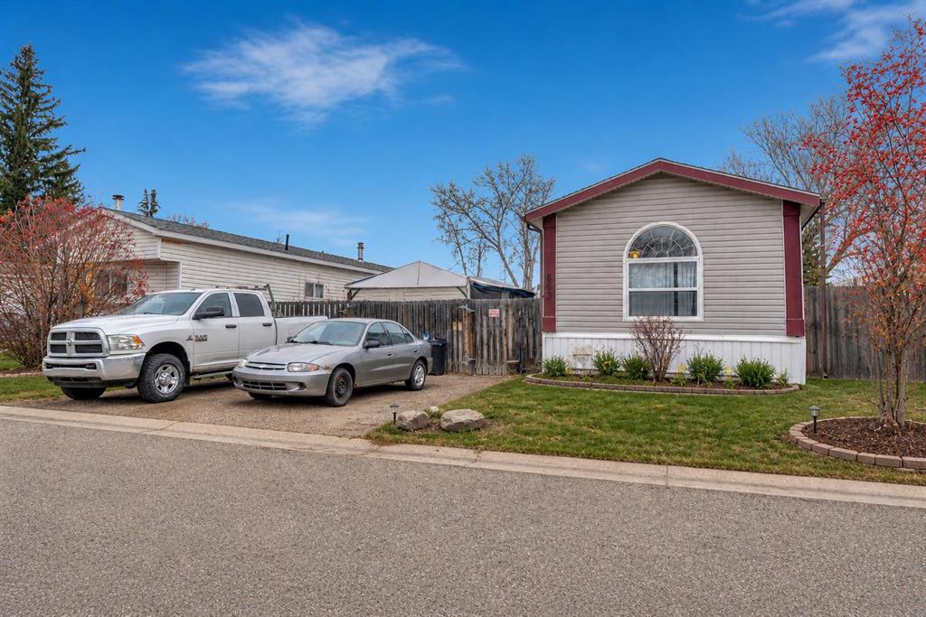 Picture of 863 Brentwood Crescent , Strathmore Real Estate Listing