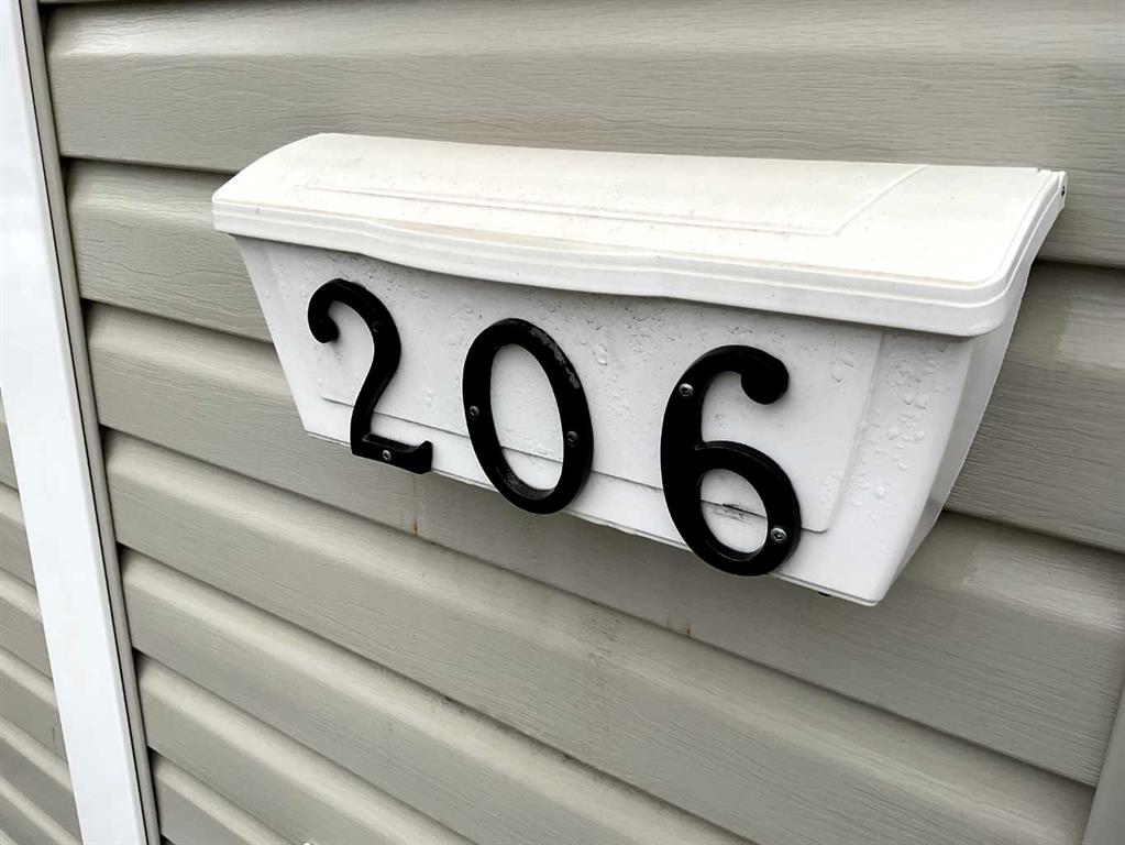 Picture of 206, 4801 47 Avenue , Lloydminster Real Estate Listing