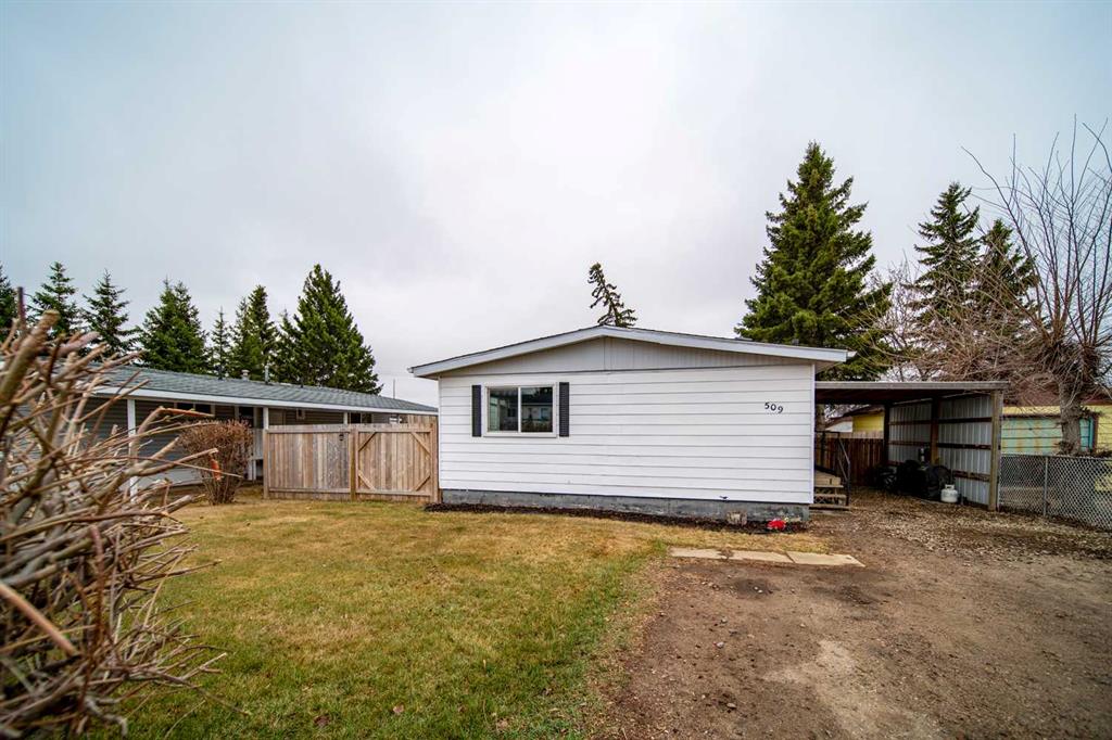 Picture of 509 2 AvenueCrescent , Wainwright Real Estate Listing