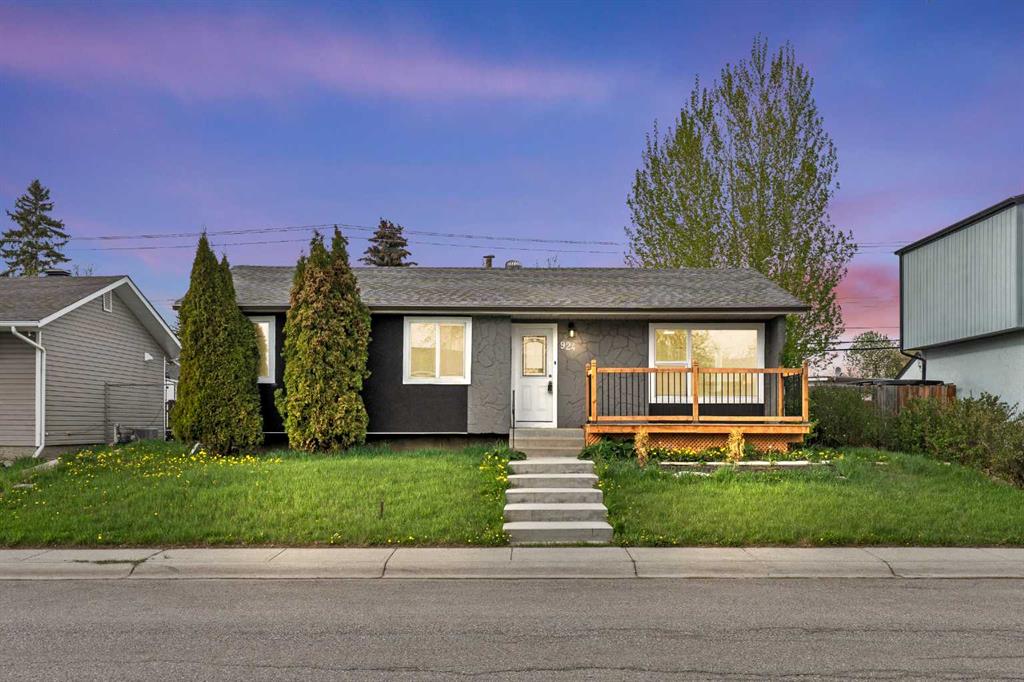 Picture of 924 Pensdale Crescent SE, Calgary Real Estate Listing