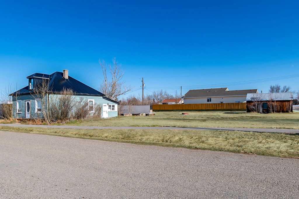 Picture of 107 1 Avenue N, Champion Real Estate Listing