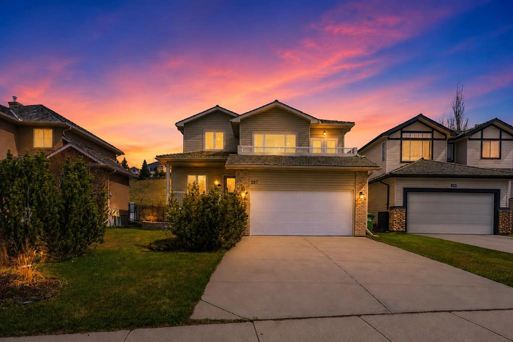 Picture of 207 Gleneagles View , Cochrane Real Estate Listing