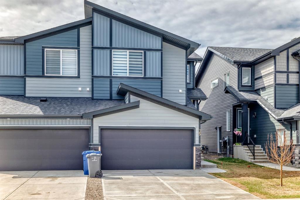 Picture of 35 WATERFORD Manor , Chestermere Real Estate Listing