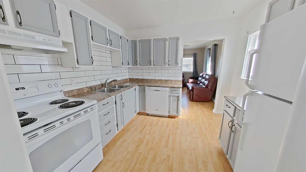 Picture of 309 52 Avenue W, Claresholm Real Estate Listing