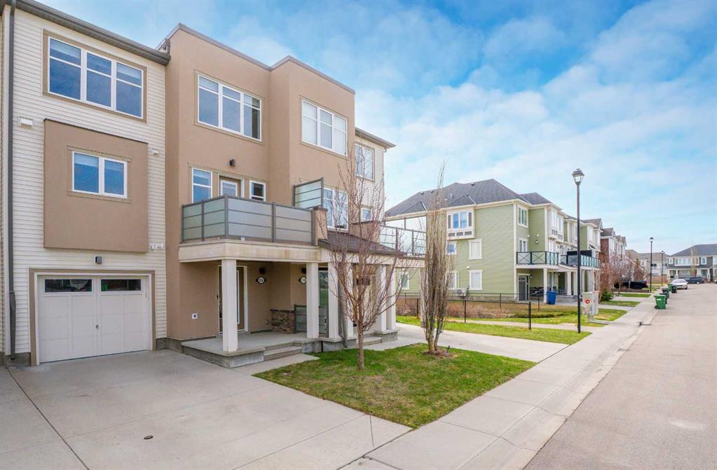 Picture of 132 Windford Grove SW, Airdrie Real Estate Listing