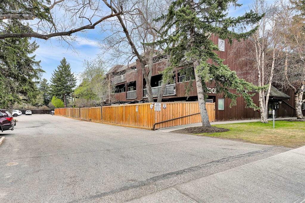 Picture of 305, 1001 68 Avenue SW, Calgary Real Estate Listing