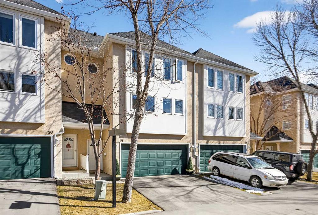 Picture of 94 Candle Terrace SW, Calgary Real Estate Listing