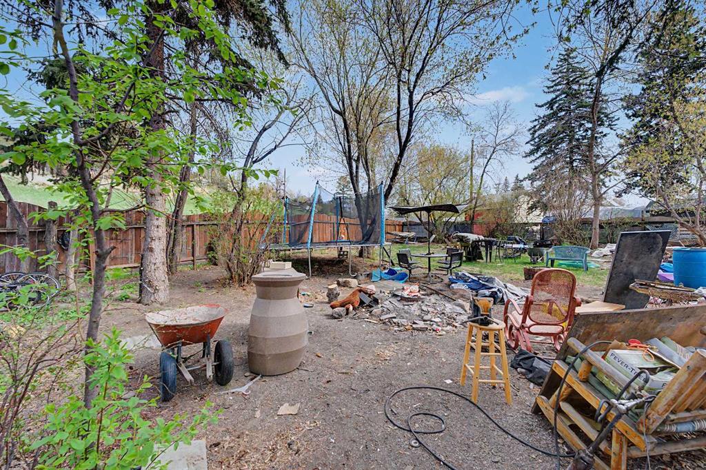 Picture of 7204 21A Street SE, Calgary Real Estate Listing
