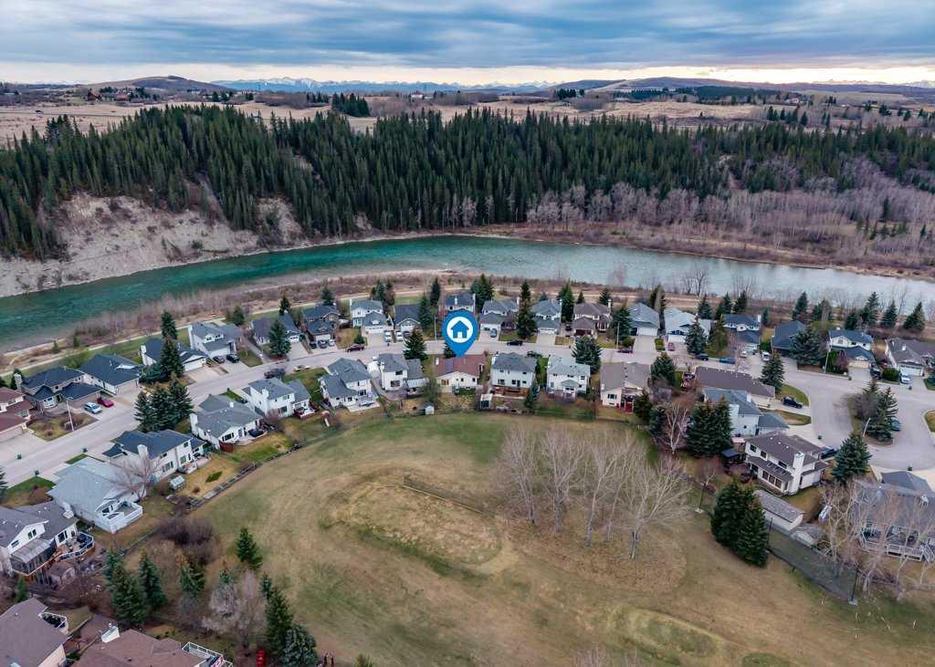 Picture of 79 Riverview Circle , Cochrane Real Estate Listing