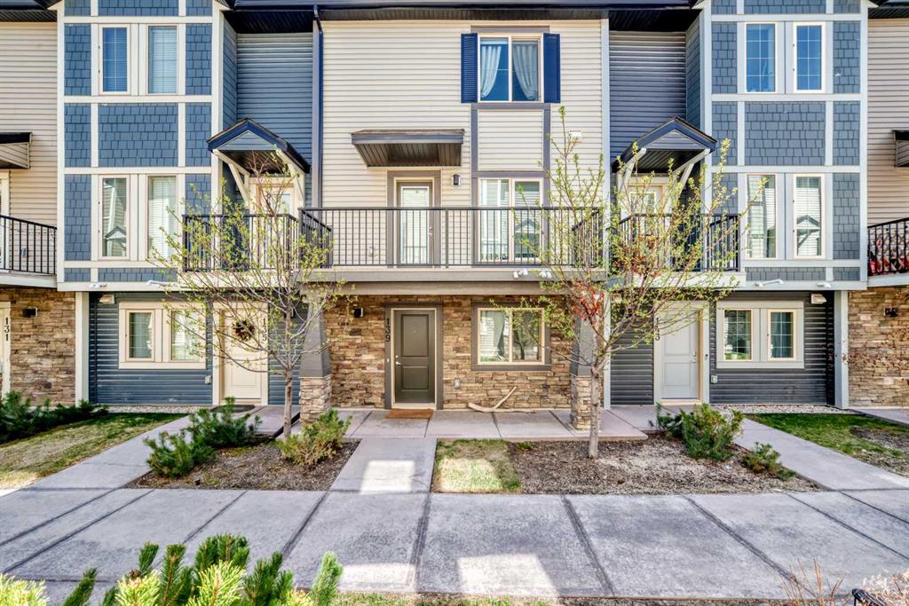 Picture of 139 Legacy Point SE, Calgary Real Estate Listing