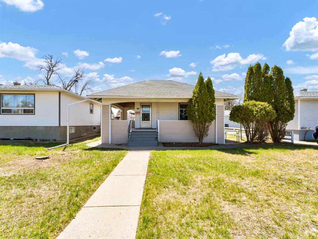 Picture of 43 9 Street NE, Medicine Hat Real Estate Listing