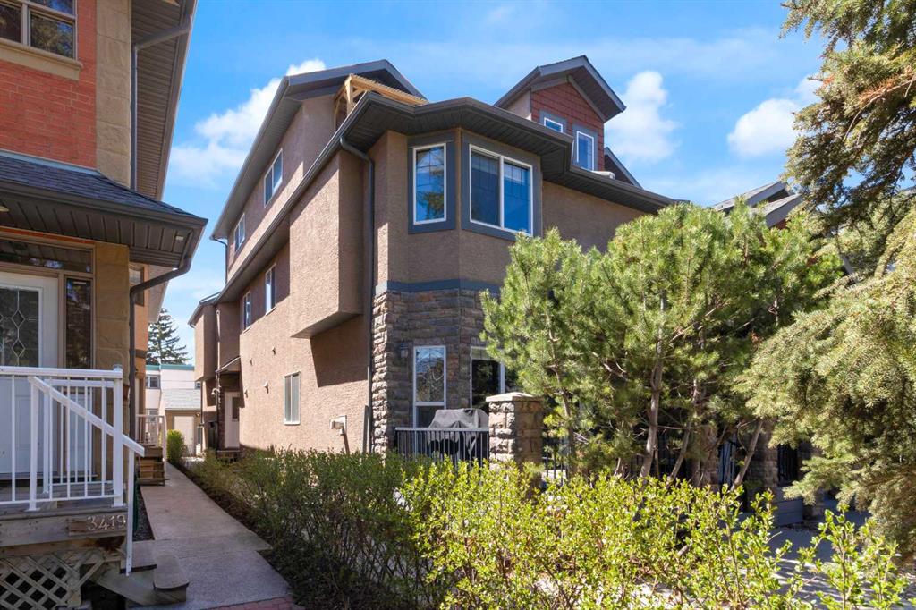 Picture of 2, 3421 5 Avenue NW, Calgary Real Estate Listing