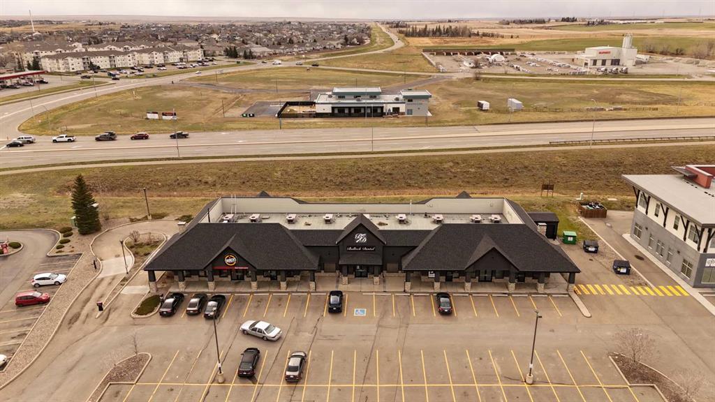 Picture of 858 Heritage Boulevard W, Lethbridge Real Estate Listing