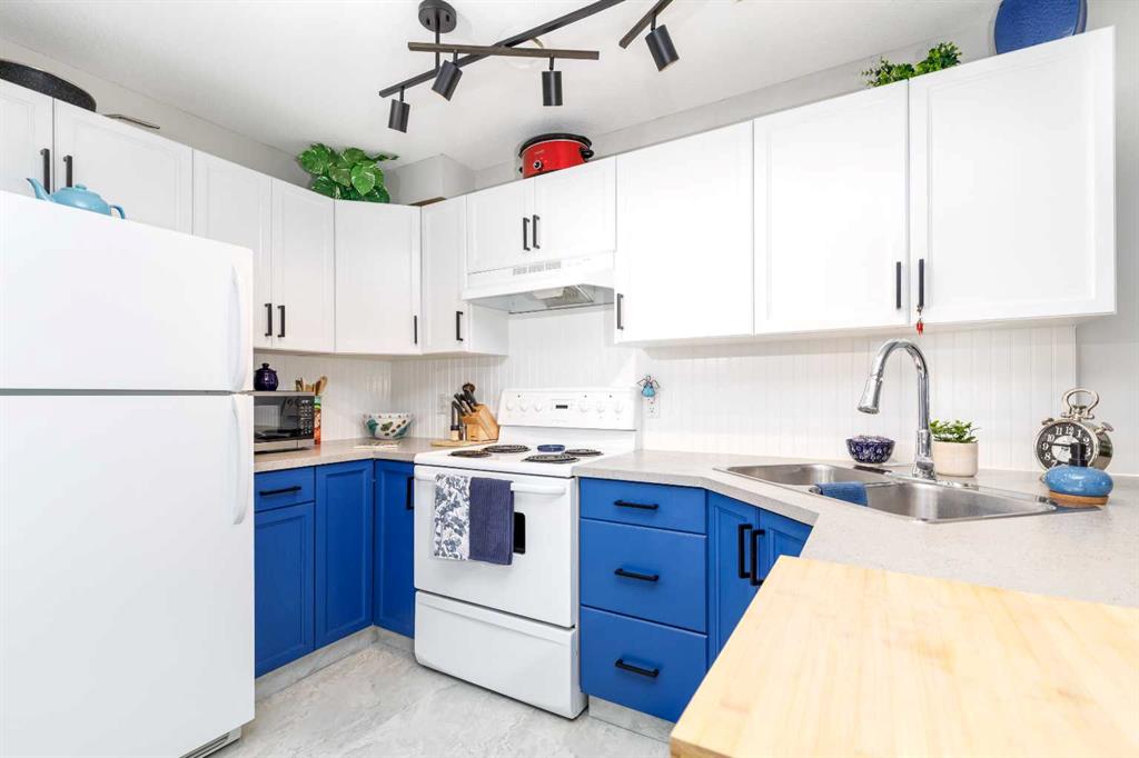 Picture of 1209, 5220 50A Avenue , Sylvan Lake Real Estate Listing